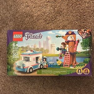 LEGO Friends Vet Clinic Ambulance (Retired)- 41445